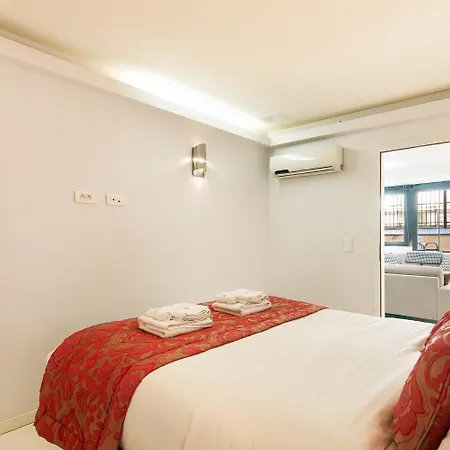 Modern 3 Bedrooms 3 Baths Full Center Of Paris
